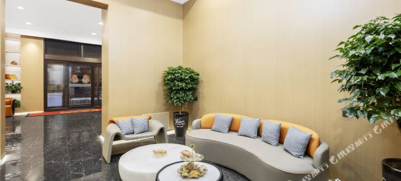 云栖智影酒店(赛罕塔拉城中草原店)图片