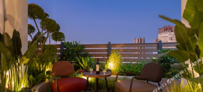 鸣曼酒店(红河哈尼族彝族自治州蒙自州政府店)图片