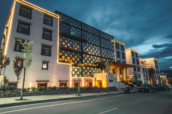拉萨和美半山富氧度假酒店预订价格,联系电话位置地址【携程酒店】