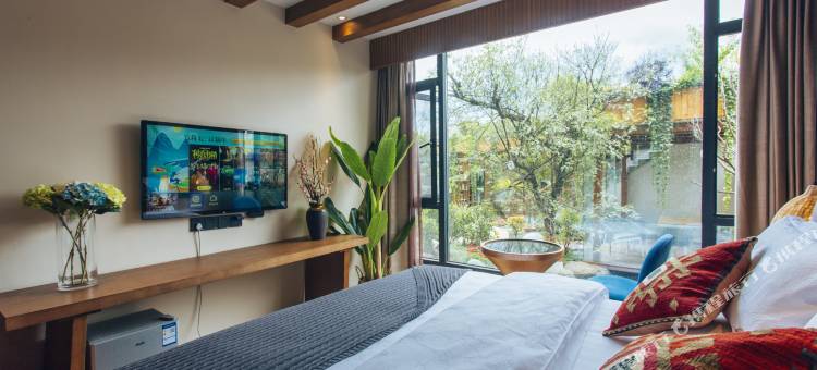 南园春晓民宿(丽江高铁站店)图片