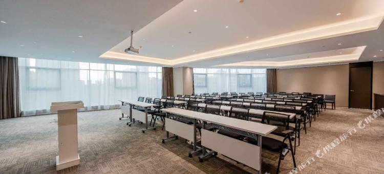 如家精选酒店(无锡惠山万达广场店)图片