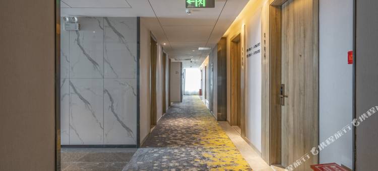 府上酒店(佛山金沙洲万达金铂天地店)图片