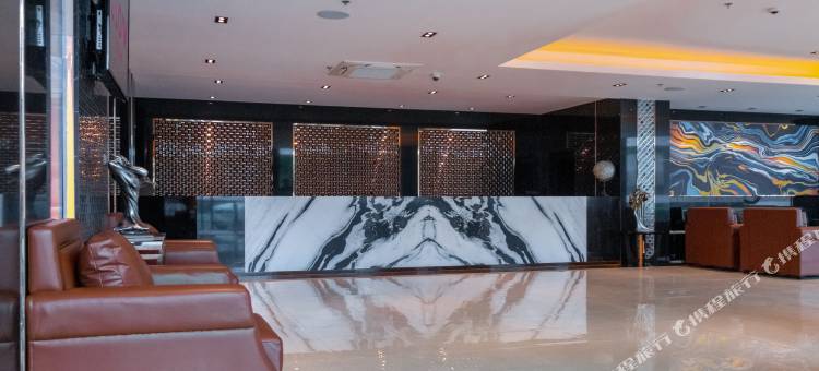 芭提雅夜光酒店(GLOW Pattaya)图片
