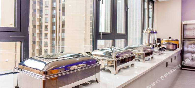 华岑轻奢酒店(重庆欢乐谷店)图片