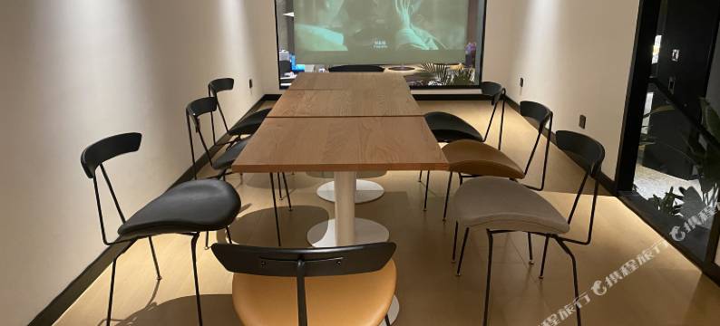 即至·DALI设计师酒店(大理高铁站洱海公园店)图片