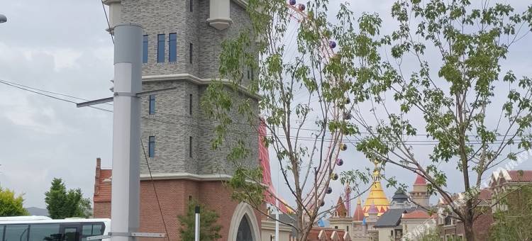 逸涵宾馆(新华联童梦乐园店)图片