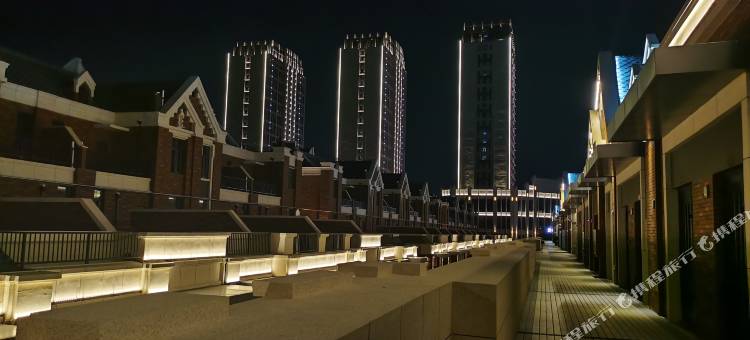 青巢观影酒店(天明财富广场店)图片