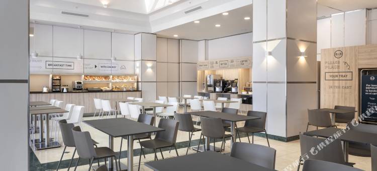 马德里机场T4 B&B酒店(B&B Hotel Madrid Aeropuerto T4)图片