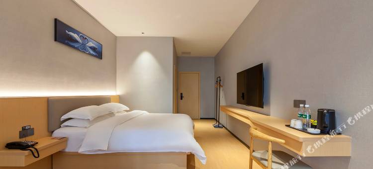 金豪精品酒店(龙岩动车站店)图片