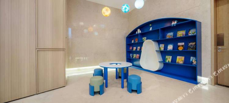 罗兰假日酒店(芜湖方特乐园罗兰小镇店)图片