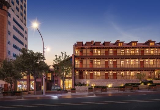 青亭·里院酒店（青岛栈桥中山路地铁站店）外景图