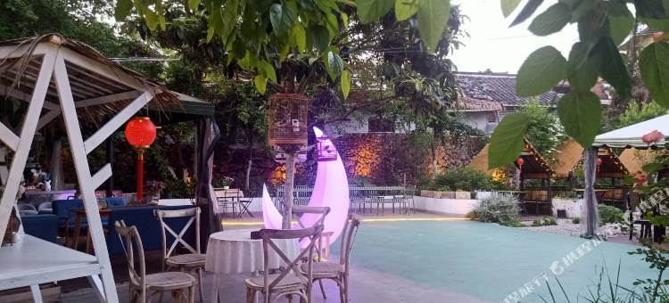 花溪·吵夜郎观景民宿(青岩古镇店)图片