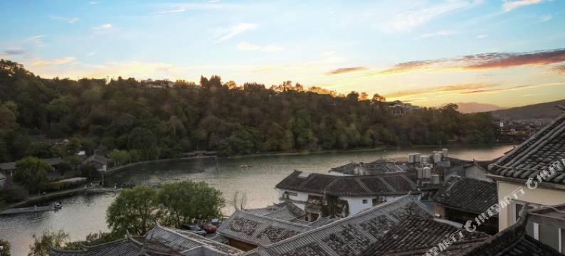 云间温泉湖畔民宿(和顺古镇野鸭湖店)图片