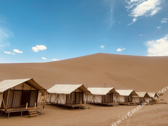 敦煌沙哩啷美拍星空银河沙漠帐篷酒店