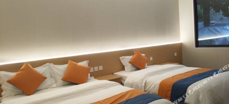 理县西苑商务客栈图片