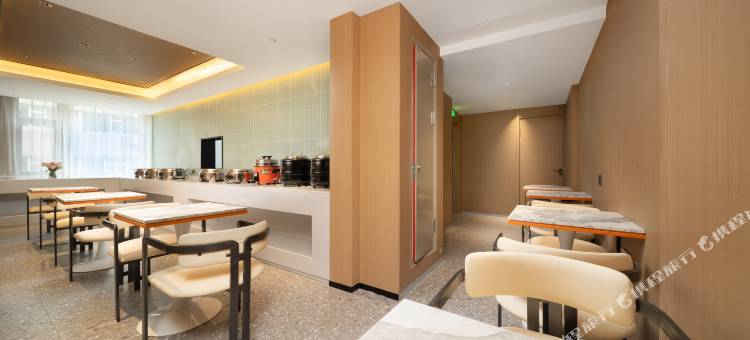 IU酒店(太原解放南路医科大一院店)图片