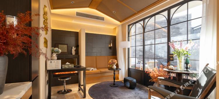 花筑·梵悦民宿(九华山肉身宝殿店)图片