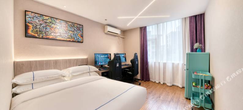 ReMAX热麦电竞酒店(宁波白鹤地铁站彩虹南路店)图片