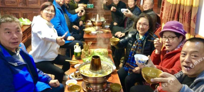 黑水彩林第一寨民宿图片