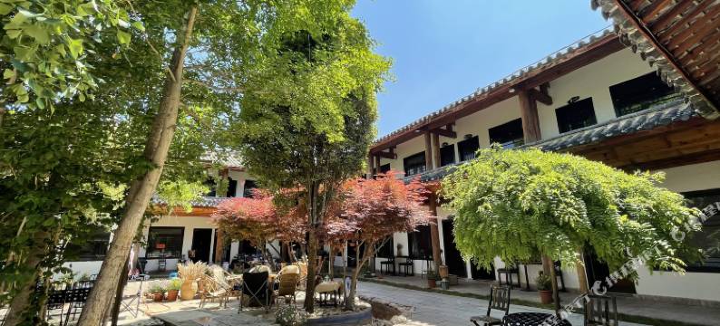 丽江束河K2国际青旅图片