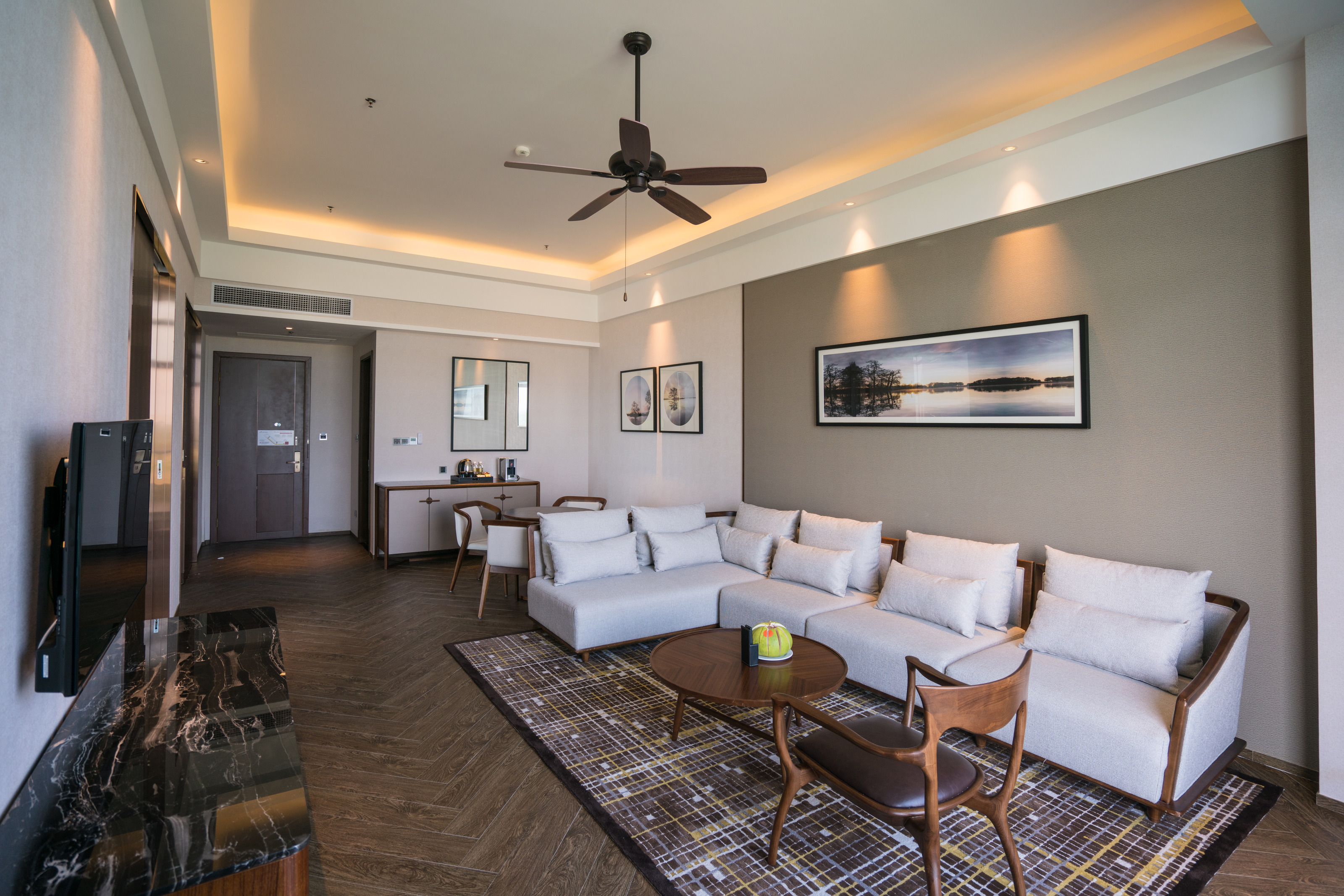 Forest City Golf HotelOver view