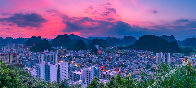 英德星址酒店(英西峰林小镇店)图片