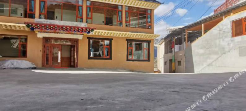 迭部雪域天珠民宿(扎尕那景区店)图片