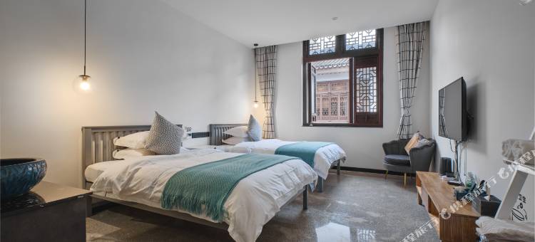 弥勒云外廿四客栈(湖泉生态园红河水乡店)图片