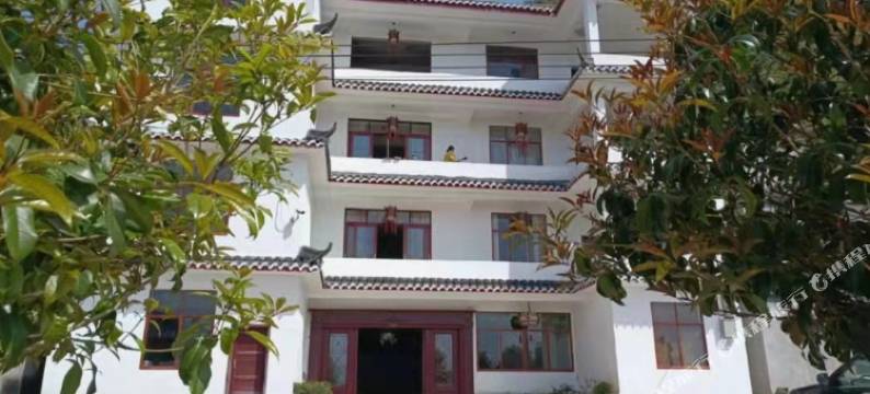 野猪林山莊图片