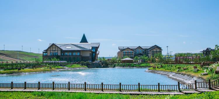乌兰察布日光草原大河湾度假酒店图片