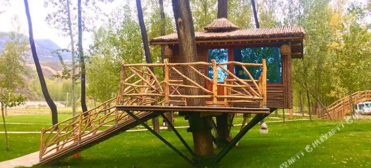 灵寿花溪谷树桥公园酒店图片