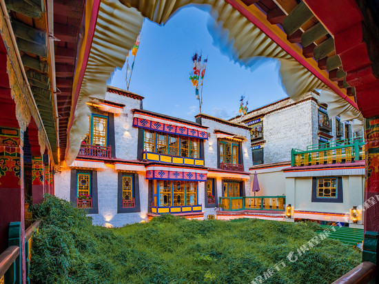 拉萨赤江拉让古迹酒店(八廓街大昭寺店)