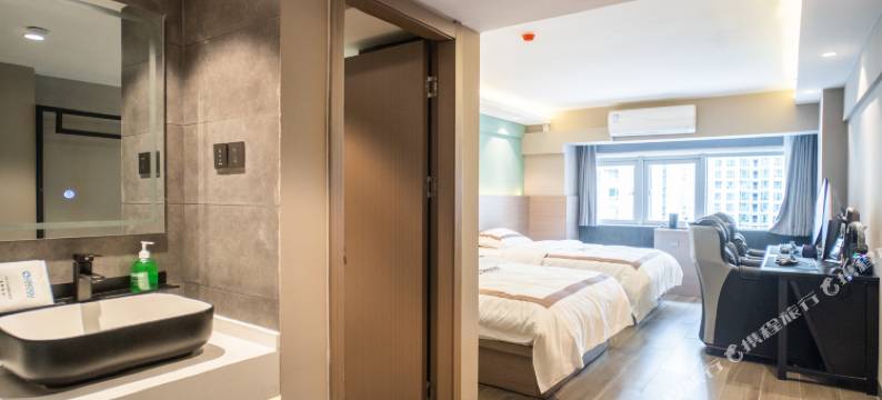 贵阳轻游电竞酒店(金融城CCPARK店)图片