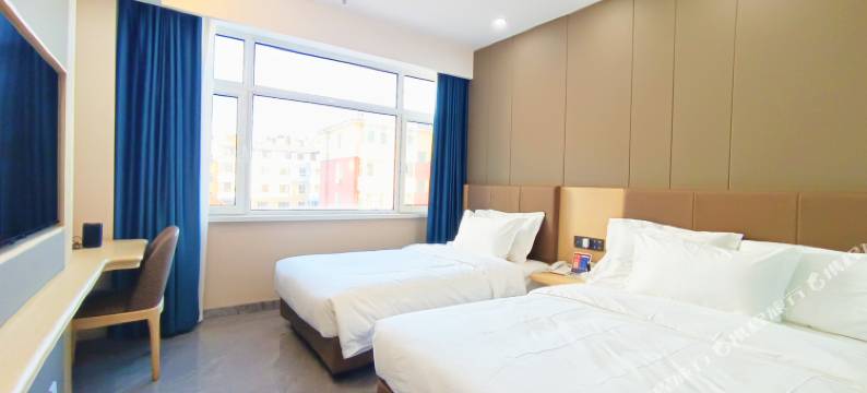 万泰大酒店(九台火车站店)图片