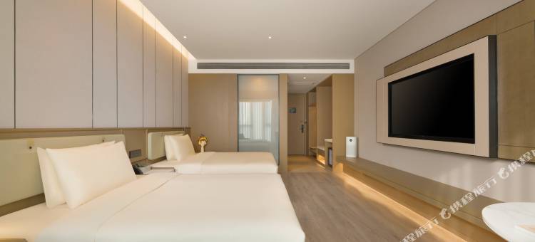 济南西站东广场亚朵酒店图片