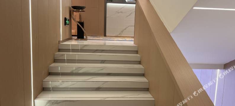 科右中旗丰鑫宾馆图片