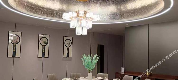 丝路关山国际酒店图片