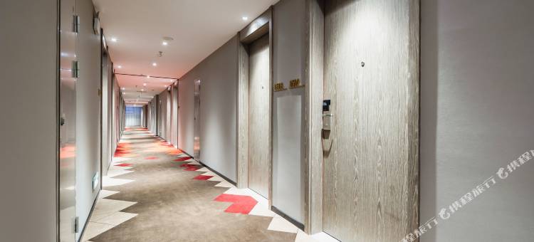 柏曼酒店(来宾武宣店)图片