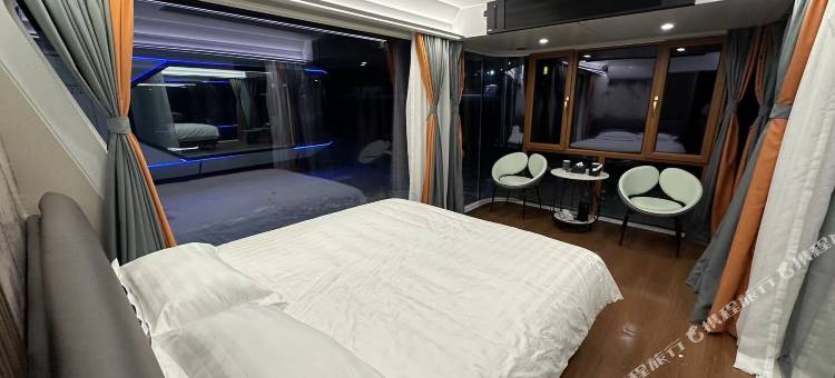 齐齐哈尔奥悦滑雪星空流浪舱民宿图片