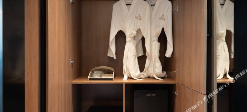 青岛曜石X酒店(五四广场奥帆中心店)图片