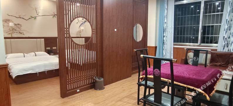 施秉州际酒店图片