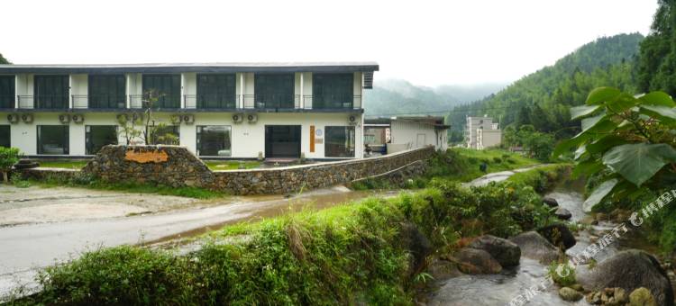 满山畔水酒店(高州仙人洞店)图片