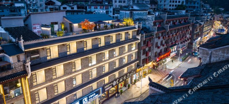 凤凰君尚酒店(凤凰古城景区凤凰大桥店)图片