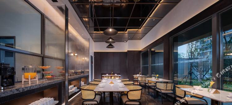 朵兰达V酒店(昆明海乐世界广福路店)图片