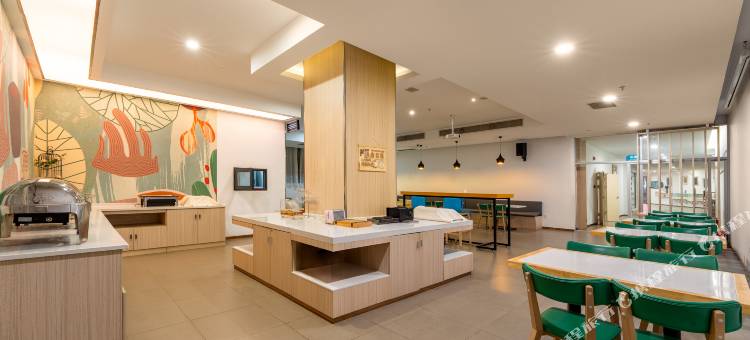 荣达酒店(凯里市区国贸广场店)图片
