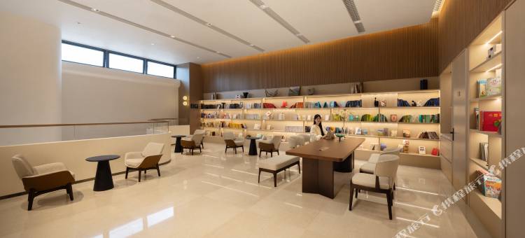 贵阳观山湖万象汇亚朵酒店图片