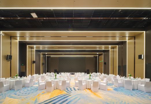 Pullman Chongqing Xiyue Hotel Overview