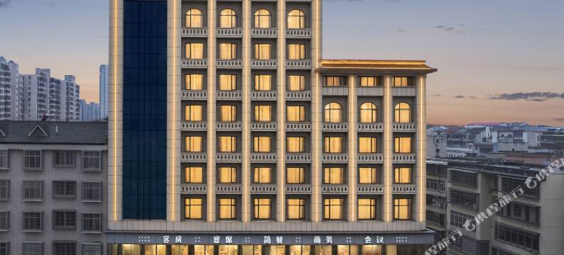 雷神电竞酒店(岳阳楼步行街店)图片