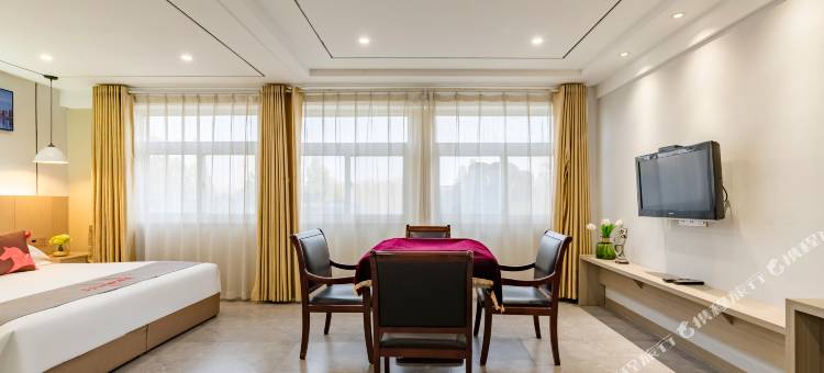 晴阳商务酒店(鹤壁淇滨区裕隆爱之城店)图片