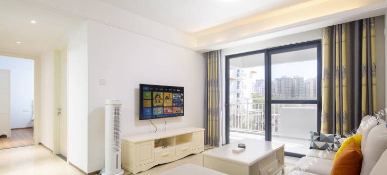 小鹿辰客轻奢设计美宿(三亚高铁站)图片